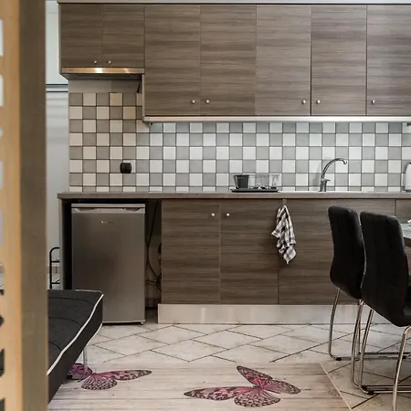 Luxury In Skg Salonic