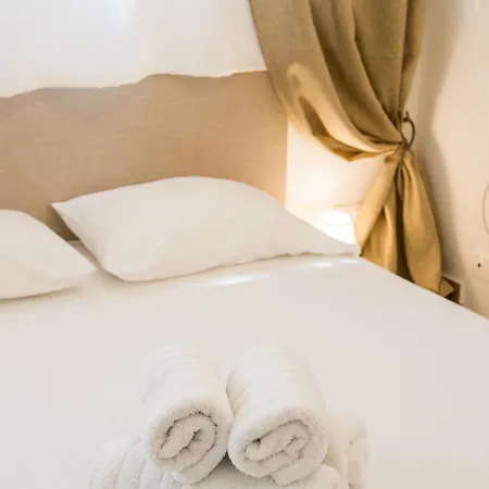 Luxury In Skg Salonic