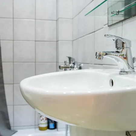Luxury In Skg Salonic